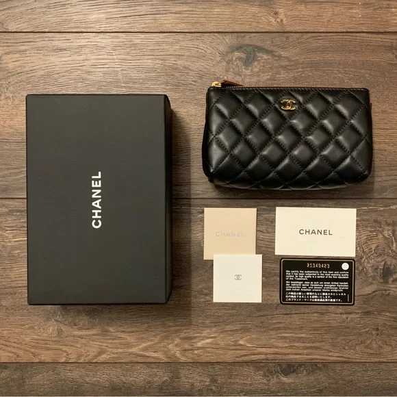 ❌SOLD❌ Chanel Black Quilted Lambskin Leather Classic Small CC Cosmetic Pouch Bag - Picture 1 of 16